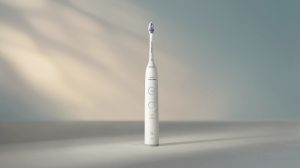Електрическа звукова четка за зъби Philips Sonicare ProtectiveClean Series 6100 HX7400/06 , бяла + калъф за пътуване